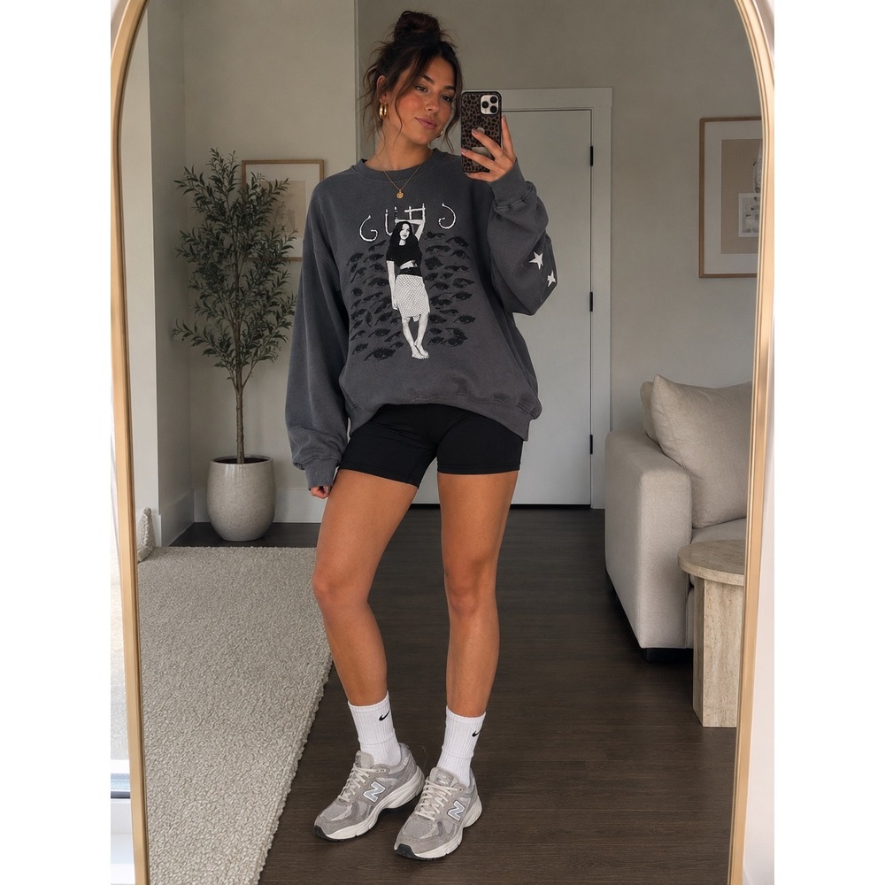 Olivia Rodrigo GUTS World Tour‎ Graphic Sweatshirt Gray Star Sleeve XL